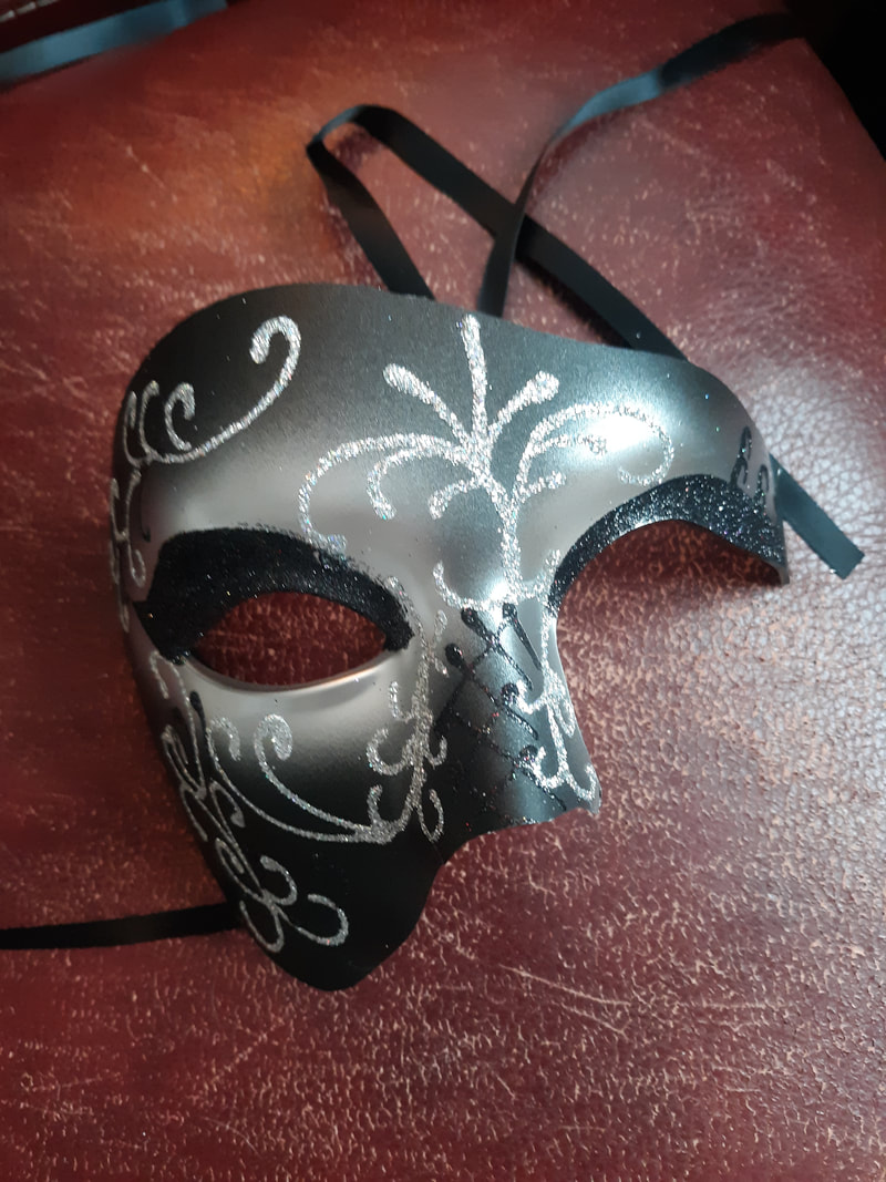 Metal Mardi Gras Mask 